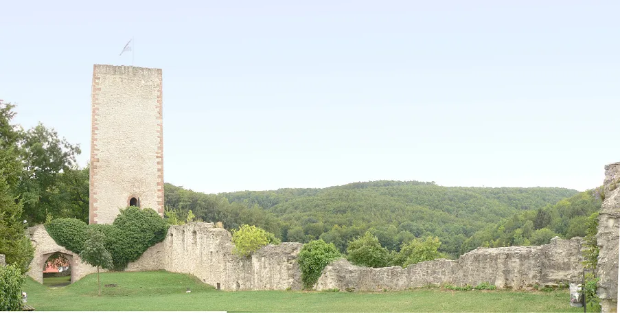 Burg Greene, Hauptburg mit Bergfried