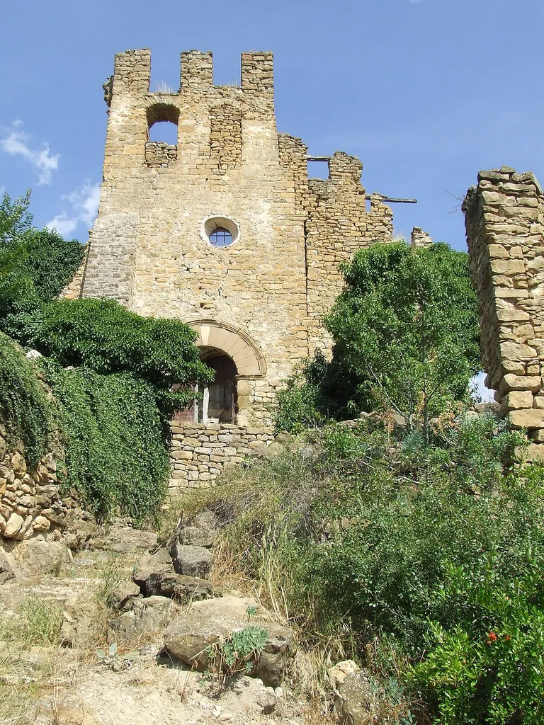 Façana occidental de Sant Fructuós d'Aramunt (Conca de Dalt, Pallars Jussà)