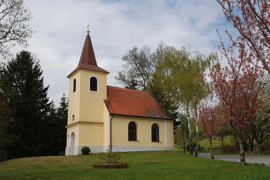 Kapelle Mönchmeierhof This media shows the protected monument with ObjektID 8635 in Austria. (Commons, de, Wikidata)