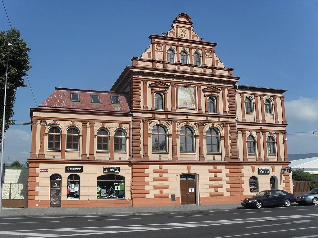 Společenský dům - dělnický dům Ritterburg (Teplice)- Masarykova třída 30/95, Teplice.