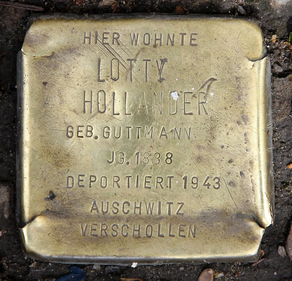 "Stolperstein" (stumbling block), Lotty Hollander, Oranienburger Straße 1, Berlin-Mitte, Germany