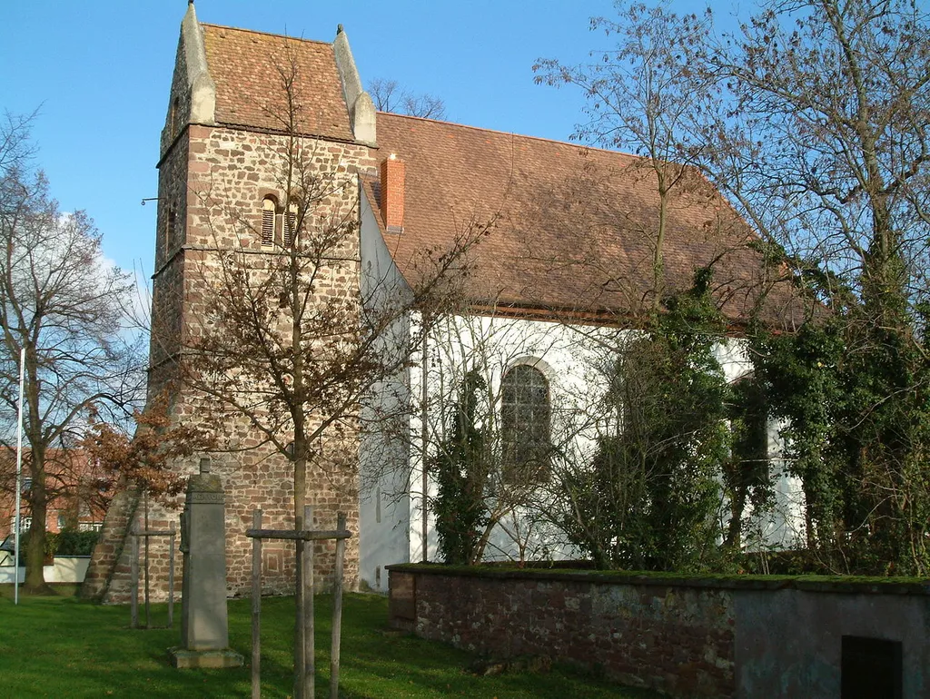 Protestantische Wehrkirche zu de:Obersülzen, selbst fotografiert am 2006-12-18 und freigegeben durch de:Benutzer:Mundartpoet