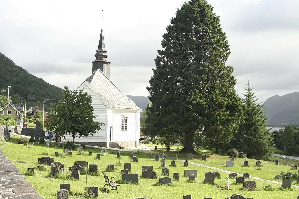 Leikanger church, Herøy, Norway
