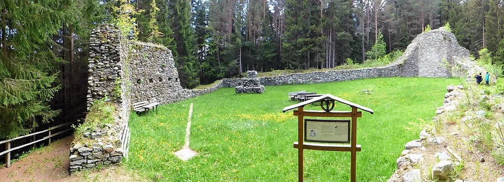 Burgruine Thurnschall, Zoitzach, Gemeinde Lessach (Salzburg)