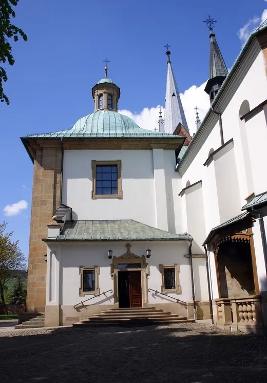 Myślenice - kościół parafialny p.w. Narodzenia NMP