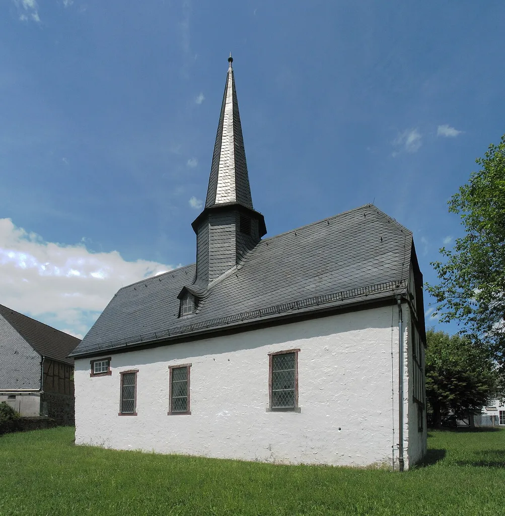 Alte Kirche in Volpertshausen.
