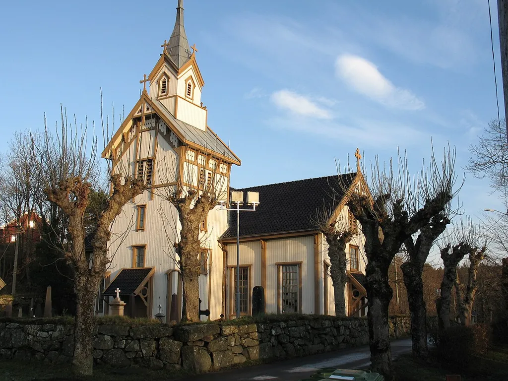Flosta kirke, Arendal. 2006. Author:Karl Ragnar Gjertsen. This is a photo of a monument in Norway, number: 84165 in the Norwegian Directorate for Cultural Heritage database.