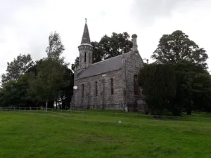Castle Saunderson Church