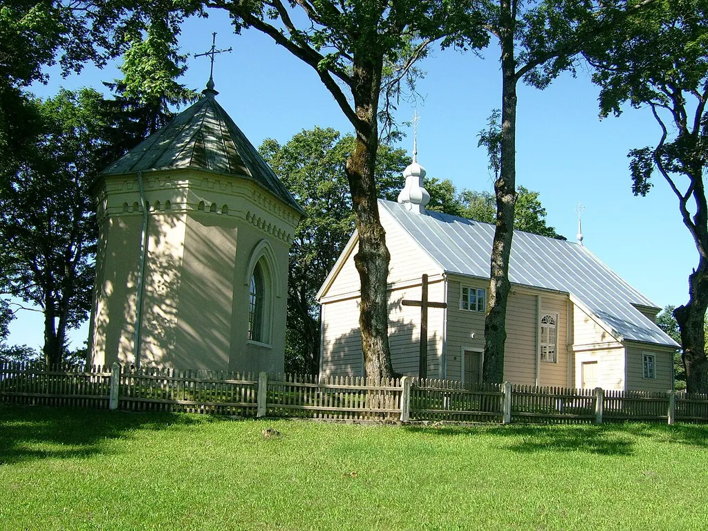 Varsėdžiai village church