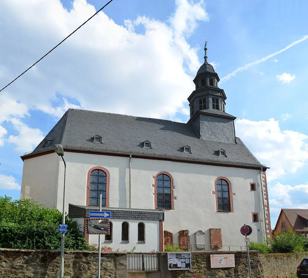 Bonames, Kirche