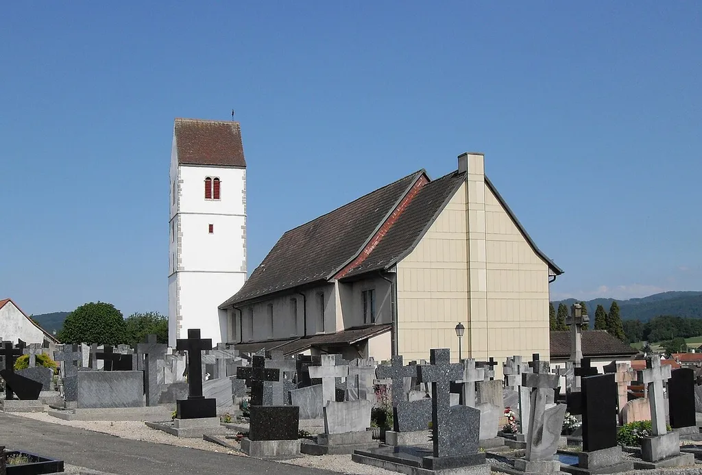 L'église Saint-Jean-Baptiste et cimetière de l'Alle, Suisse