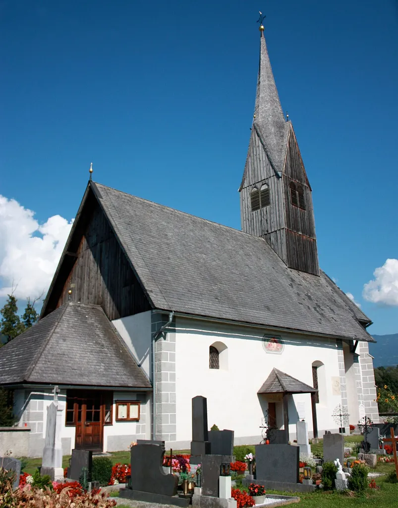 Parish church Maria Dornach Locality: Kamering Community:Paternion