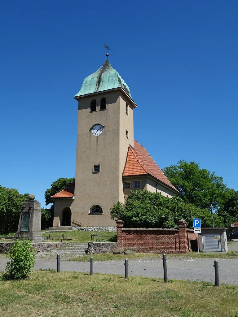 West-south-western view of the church in Sommerfeld, Kremmen municipality, Oberhavel district, Brandenburg state, Germany.