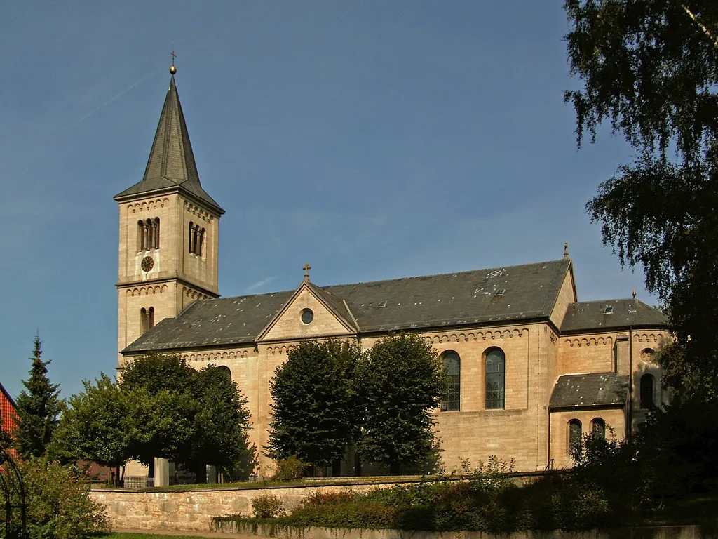 Katholische Kirche Maria Geburt in Winzenburg, Südseite, Landkreis Hildesheim