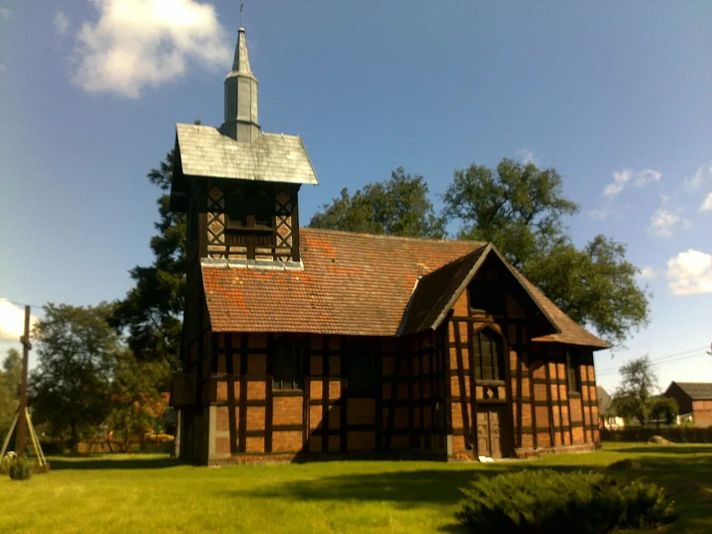 Poźrzadło - dawny kościół ewangelicki, obecnie rzymskokatolicki filialny p.w. Zwiastowania NMP, szach., XVIII, XIX