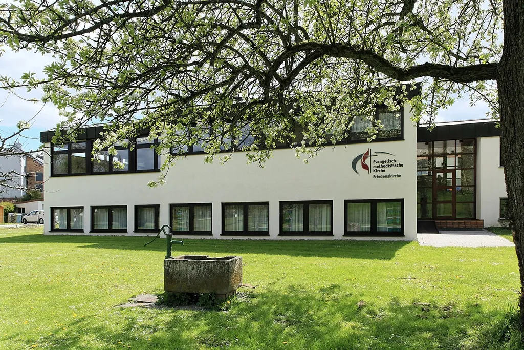 Friedenskirche am Krautbühlpark, Uferstraße in Nagold