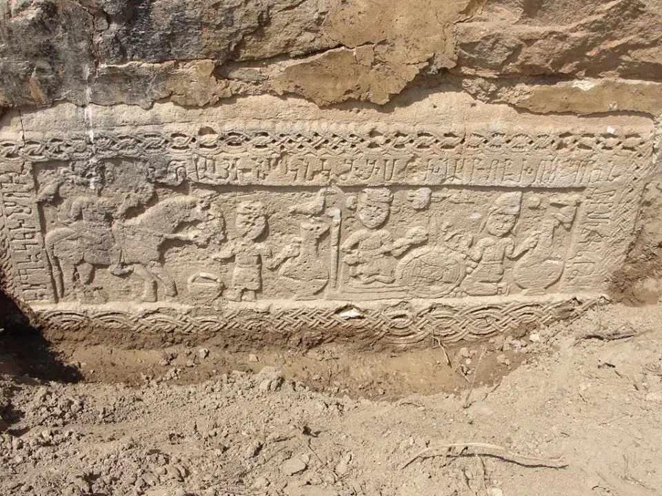İrmaşlı Kilsəsinin təməlindəki xaçkar