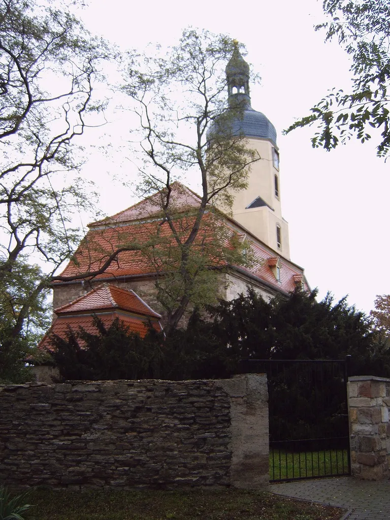 Dorfkirche von Wethau, Westseite