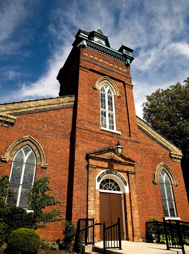 Old St. Paul's Church is significant for its association with Admiral Henry Vansittart (1778-1843), Captain Andrew Drew (1792-1878), and the development of the City of Woodstock. Old St. Paul's is an early example of the Gothic Revival style in Ontario church architecture. The Gothic features include the lancet windows and dichromatic brickwork.