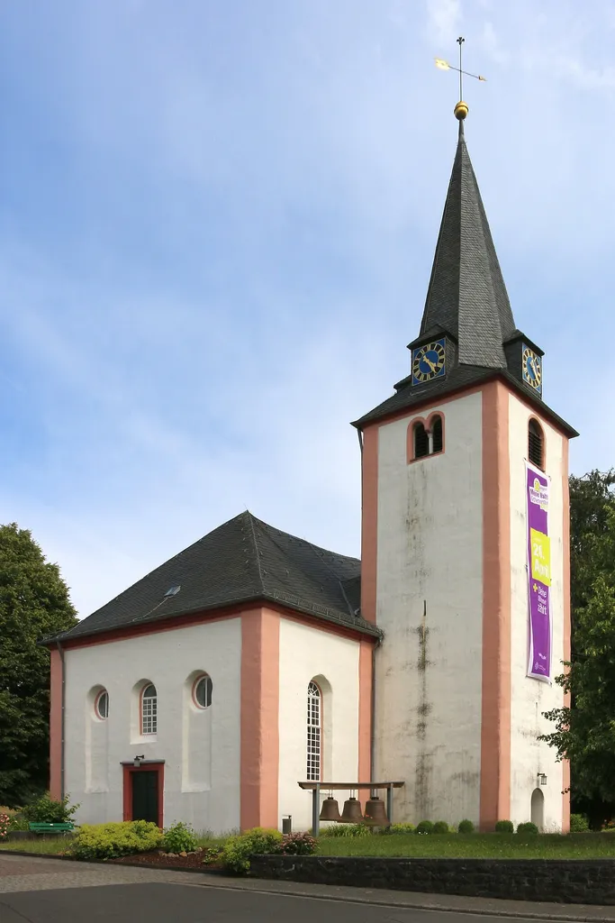 Neunkirchen, Westerwald: Evangelische Pfarrkirche