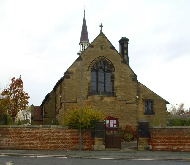 St James, Romanby Romanby's parish church dates from 1882 and is built using small sized sandstone blocks. Of little architectural interest/merit.
