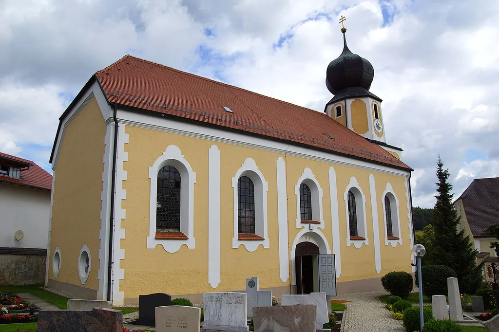 Die katholische Pfarrkirche St Willibald im Oberpfälzischen Hörmannsdorf:
