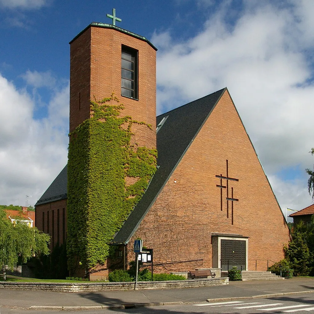 Mössebergs kyrka (swedish: church of Mösseberg) situated in Falköping, Västergötland, Sweden. The church was built in 1960.