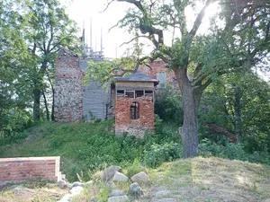 Nowy Jasiniec Castle