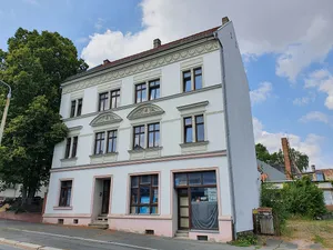 Bahnhofstraße 44, Werdau