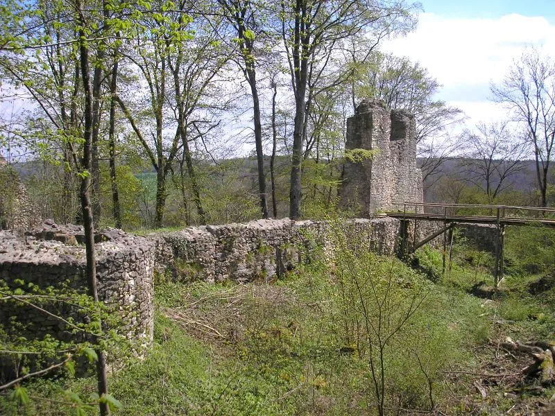 Burg Kaltenburg, southwest curtain wall and tower