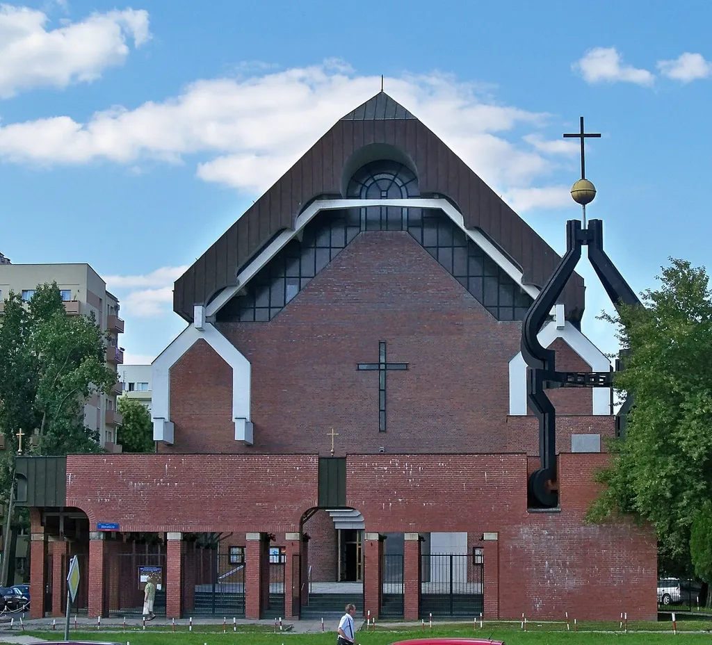 Klasztor franciszkanów i parafia pw. Matki Bożej Anielskiej przy ulicy Woronicza w Warszawie (ul. Modzelewskiego 98a)
