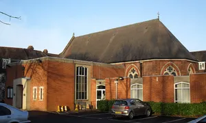 St Christopher's Church, Cheam