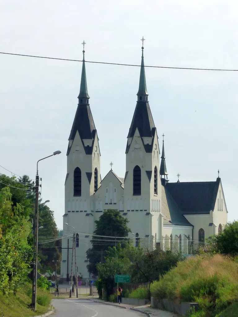 Parish church of St. Bartholomew in Kulesze Kościelne, seen from the local road