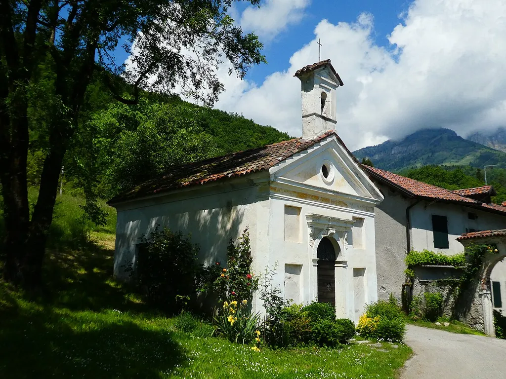 Festisei (Feltre, Veneto, Italy), Saints Juliana and Valentine church