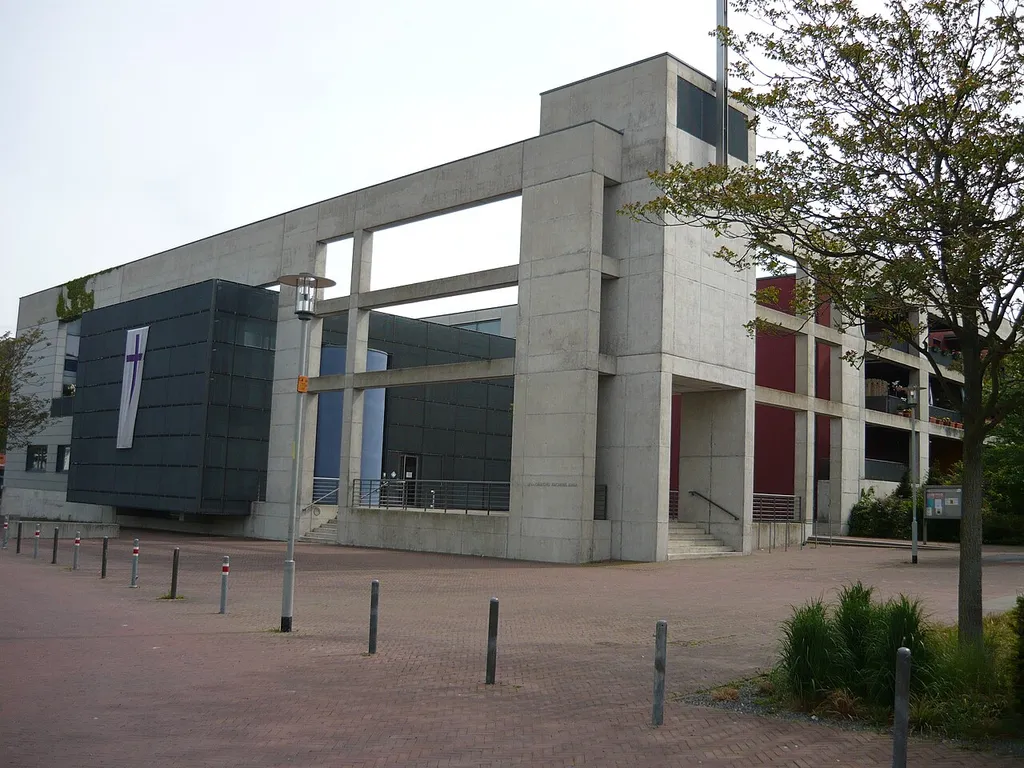 Evangelisches Kirchenzentrum Kronsberg, Mai 2012