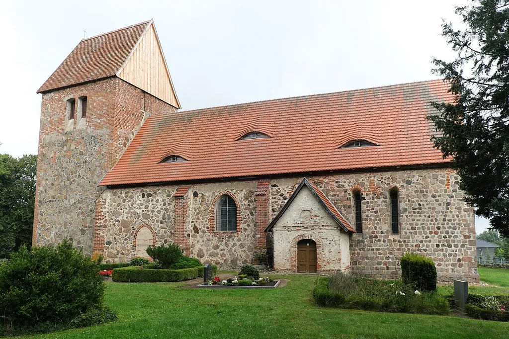 Dorfkirche in Grebbin (Obere Warnow) im Landkreis Ludwigslust-Parchim in Mecklenburg-Vorpommern/Deutschland