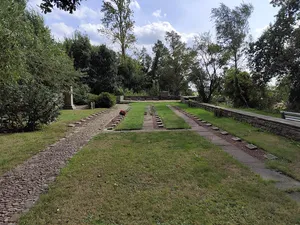 Daverden military cemetery