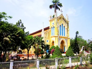 Năng Gù Church