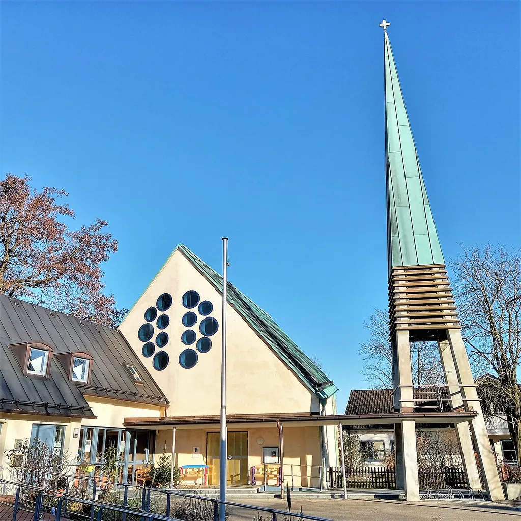 Kreuzkirche (Kolbermoor)