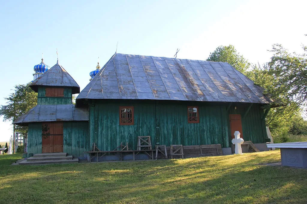 Дерев'яна церква Св. Дмитра XVIII-ХІХ ст. с. Буківка