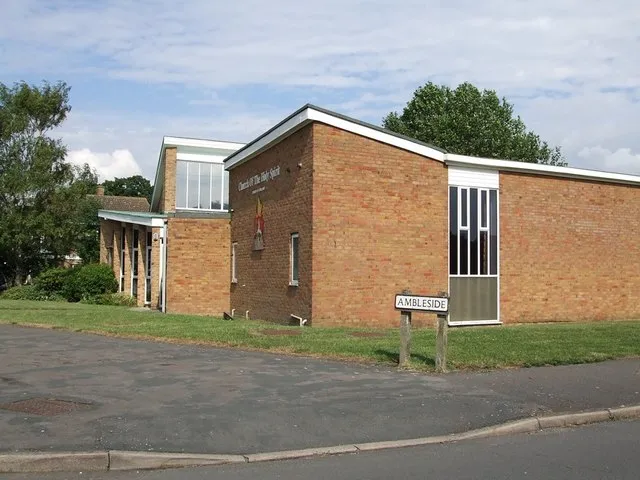 Church of England parish church of the Holy Spirit, Bedgrove, Aylesbury, Buckinghamshire