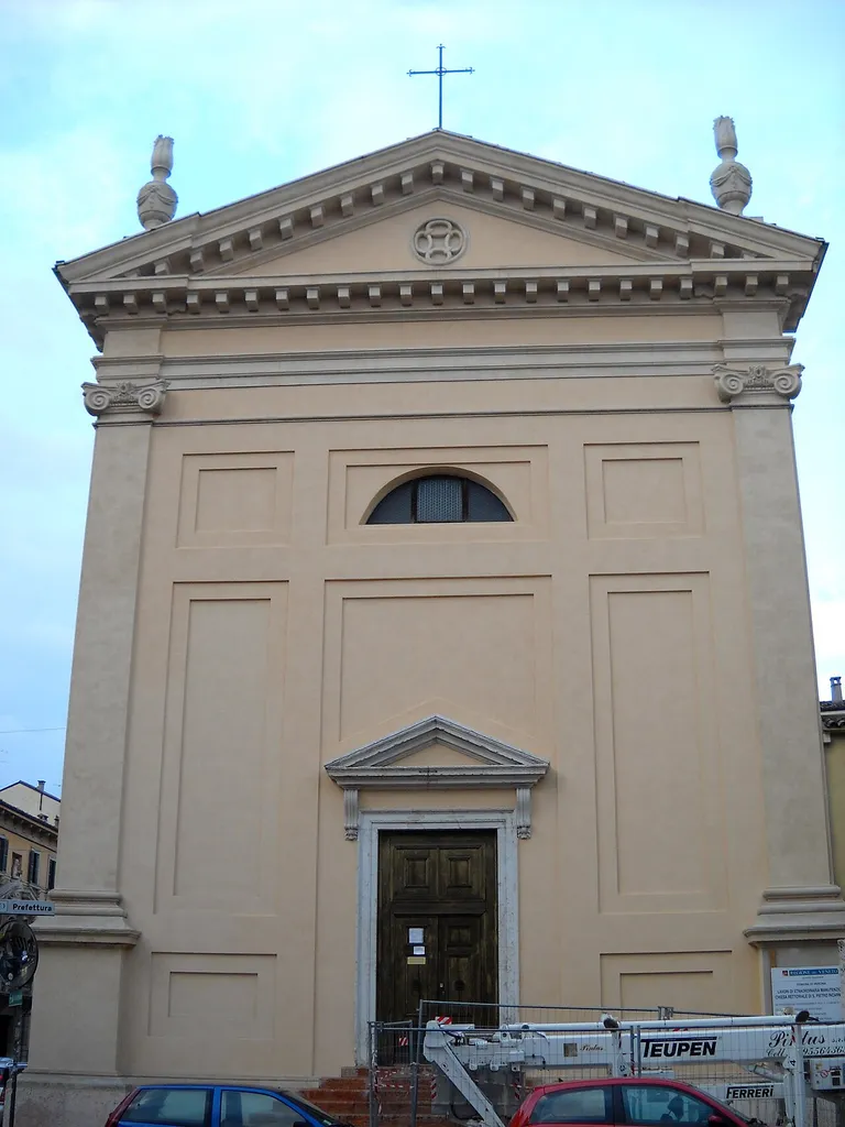 Church of San Pietro Incarnario (Verona) Facade