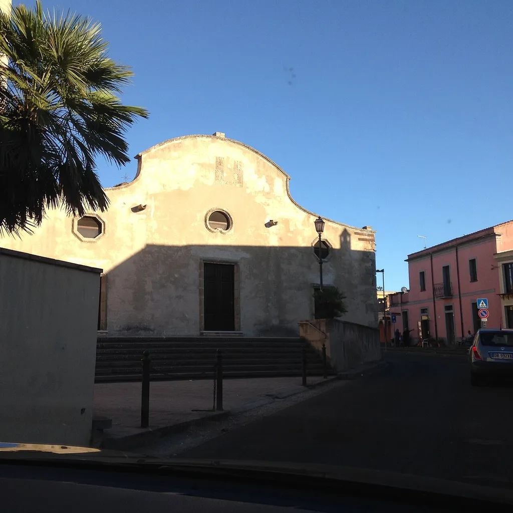 Facciata principale della chiesa