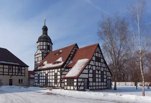 Manor church Saathain