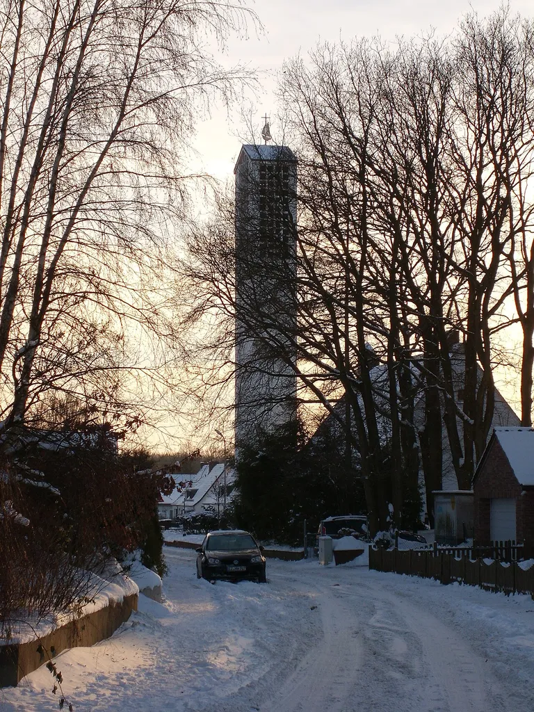 Glockenturm der St.-Jakobi-Kirche in Itzehoe-Tegelhörn