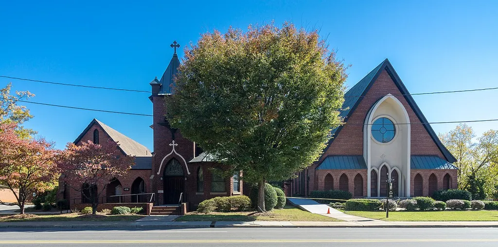 Grace Episcopal Church, Lexington, North Carolina. NRHP ID 06001138