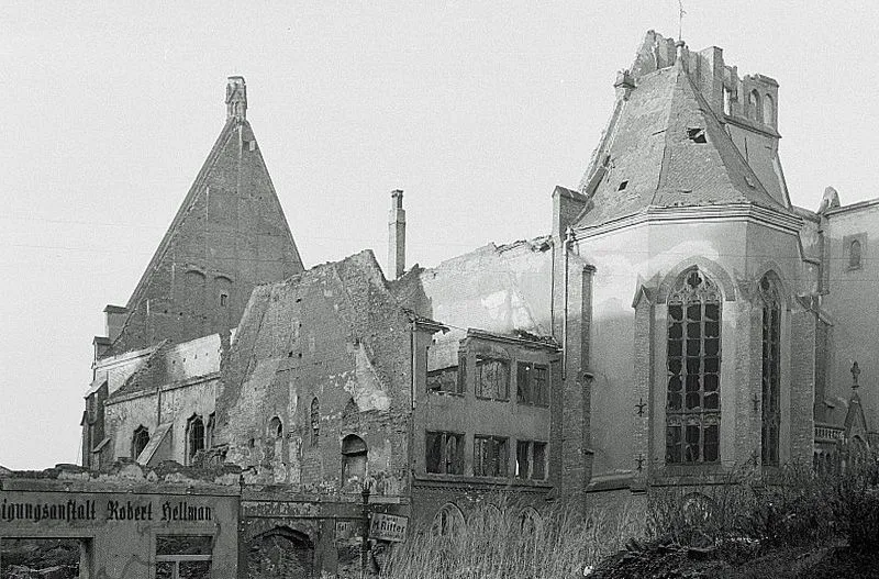 Original image description from the Deutsche FotothekRuine der Matthäikirche