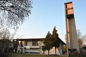 Kath. Pfarrkirche Christus der Auferstandene