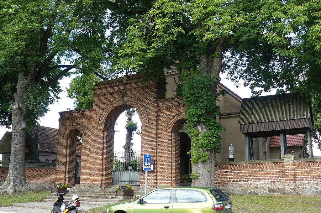 Kościół św. Stanisława w Lechlinie.