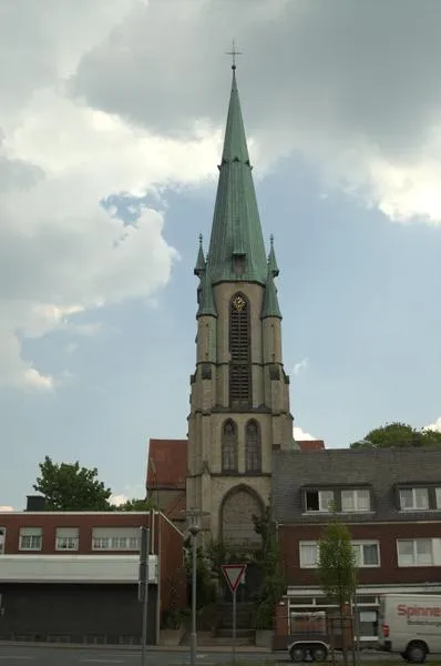 Die Kirche in Altenberge, frontal aufgenommen
